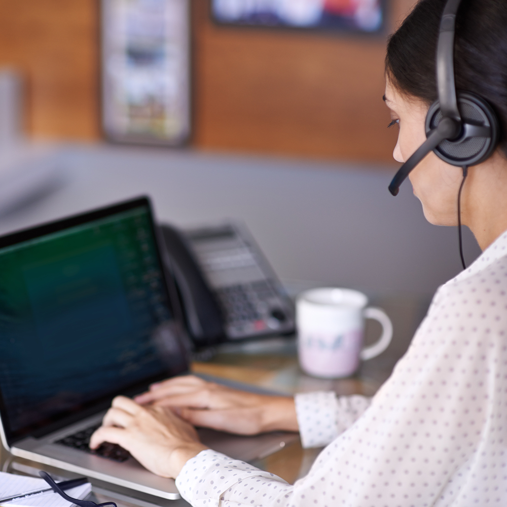 Customer Service & Support