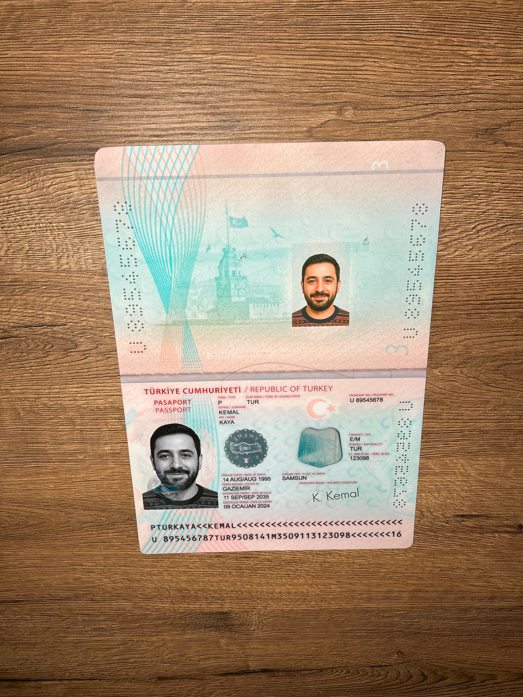 Synthetic Turkish Passports Dataset Example